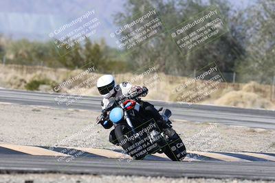 media/Dec-01-2025-Moto Forza (Mon) [[2daa91e15f]]/3-Beginner Group/Session 3 (Turn 3)/